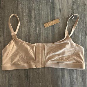 New Skims Adaptive Bra L